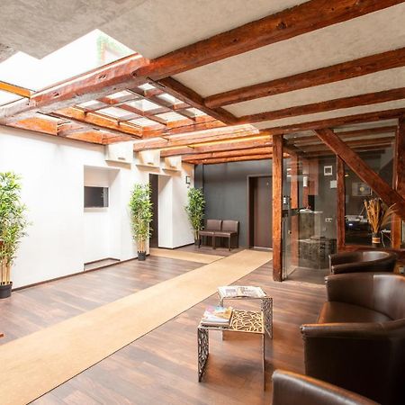 Vendi Grand Square Residence Nagyszeben Kültér fotó