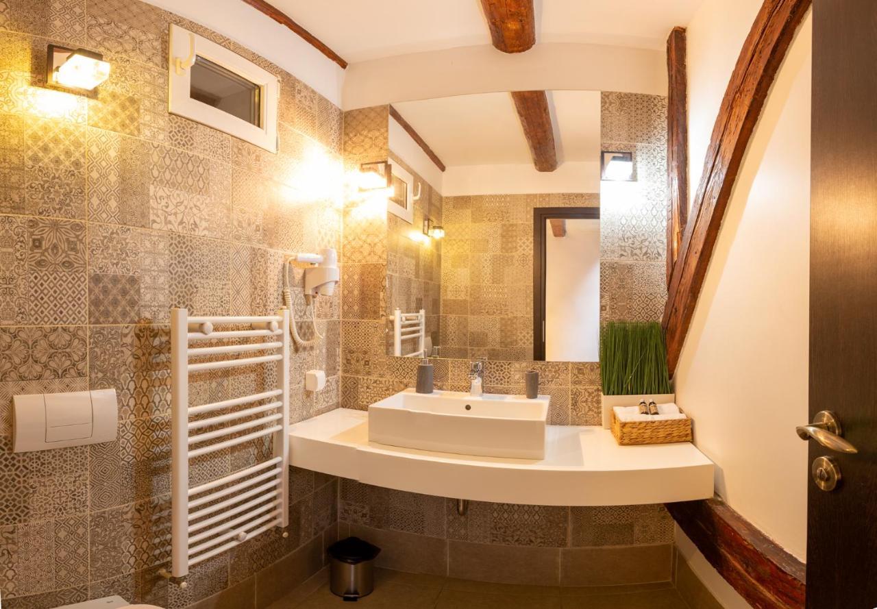Vendi Grand Square Residence Nagyszeben Kültér fotó