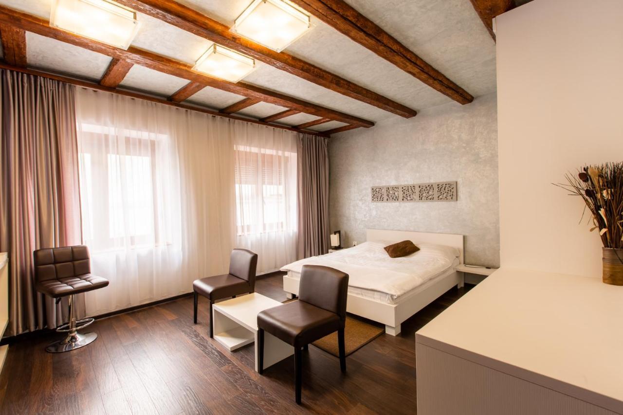 Vendi Grand Square Residence Nagyszeben Kültér fotó
